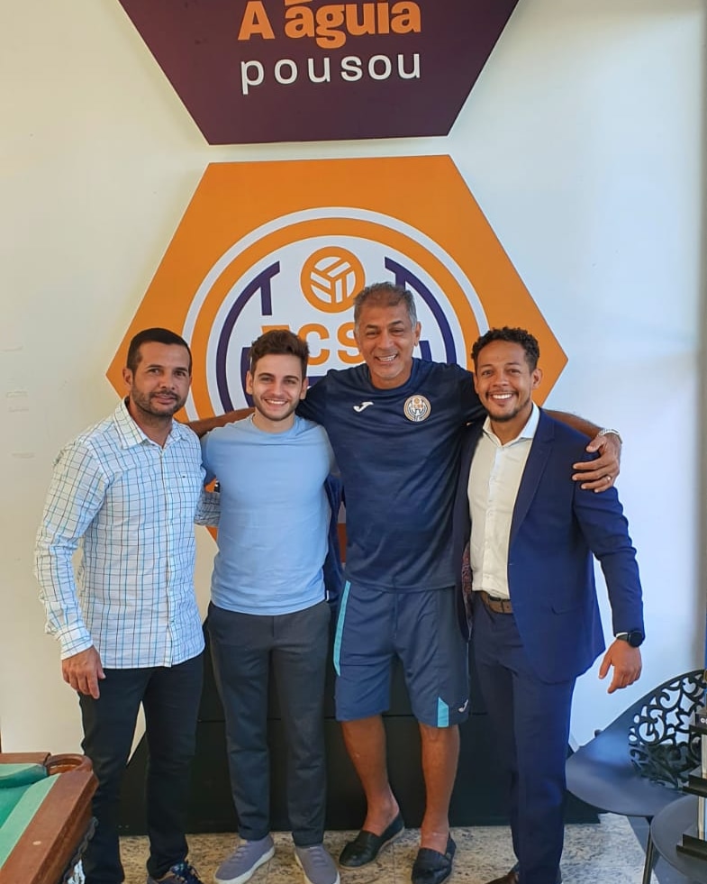 Renan preparando simulados